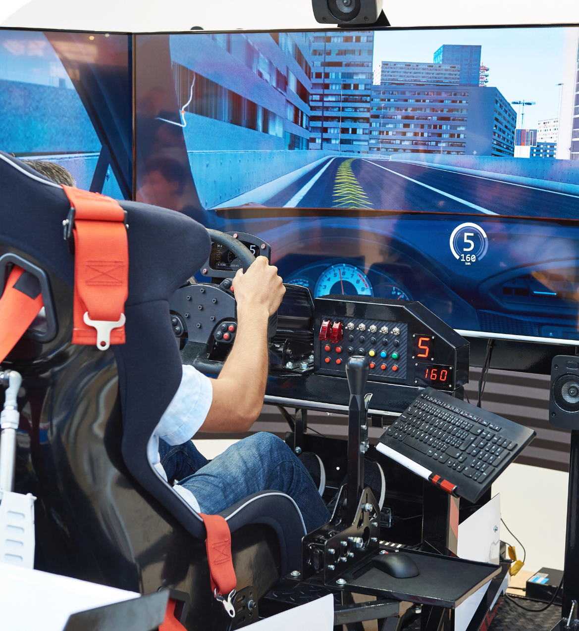  driving and racing simulator